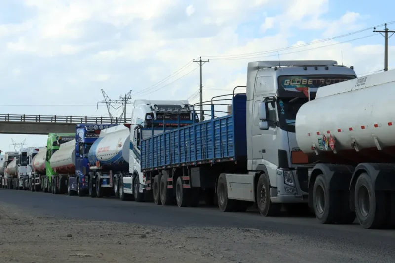 Transporte pesado pide congelar cuentas de la COB