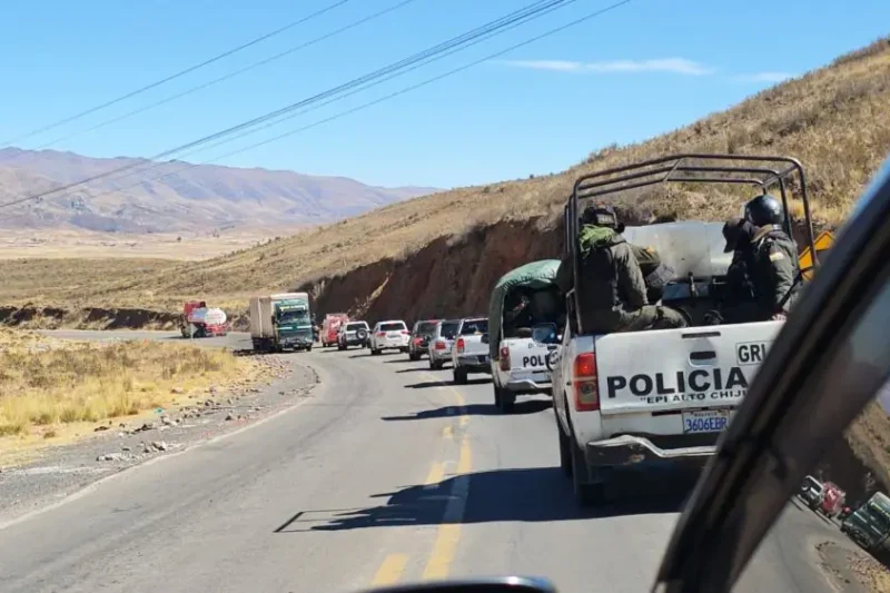Ruta La Paz-Desaguadero queda expedita tras megaoperativo de limpieza