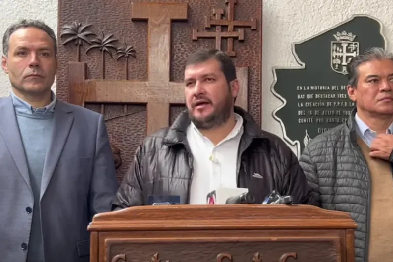 Cívicos cruceños anuncian acciones penales por los bloqueos