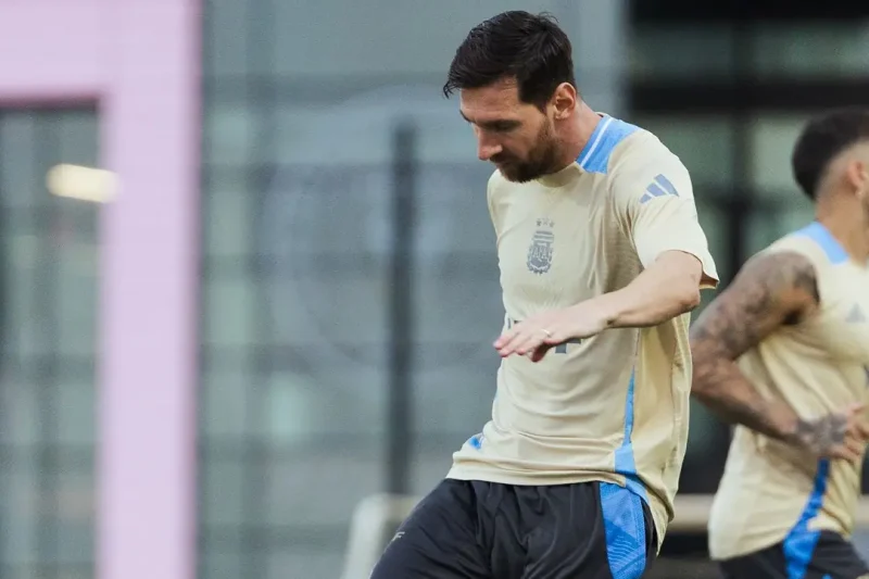 Tropiezo de España alerta a Argentina de Messi y Francia de Mbappé