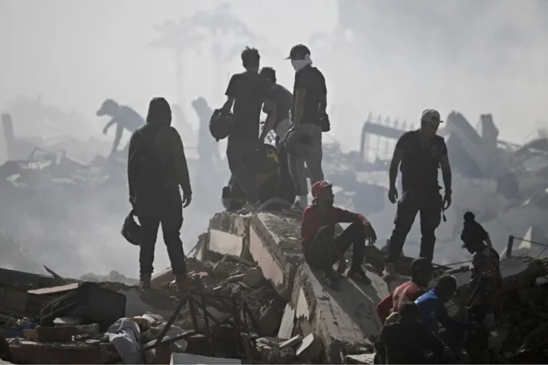 La búsqueda de tres colombianos en Venezuela tras terremotos