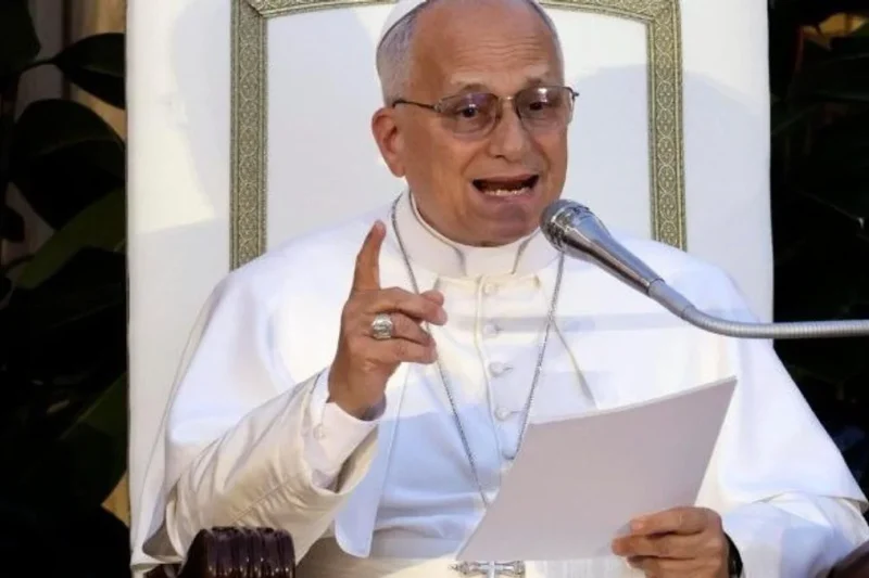 Un millón doscientas mil personas asisten a misa del papa en la plaza de Cibeles en Madrid