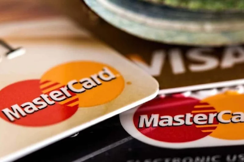 Visa y MasterCard dejarán de operar en Cuba para evitar sanciones impuestas por EE.UU.