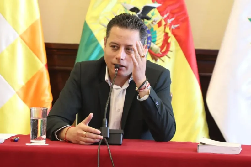 ‘El mérito es quedarse cuando el país te necesita’