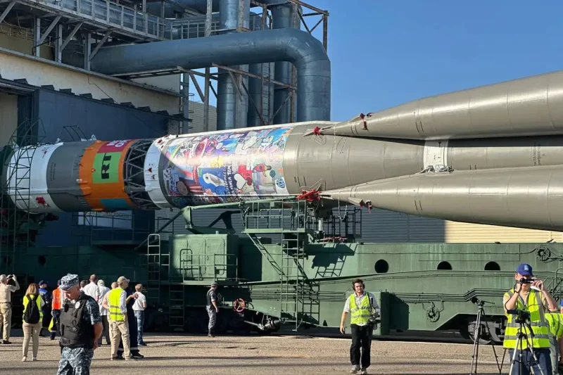 Los sueños de niños bolivianos viajan al espacio en un cohete ruso
