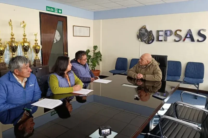 Defensoría y EPSAS coordinan calidad del agua y derechos de usuarios