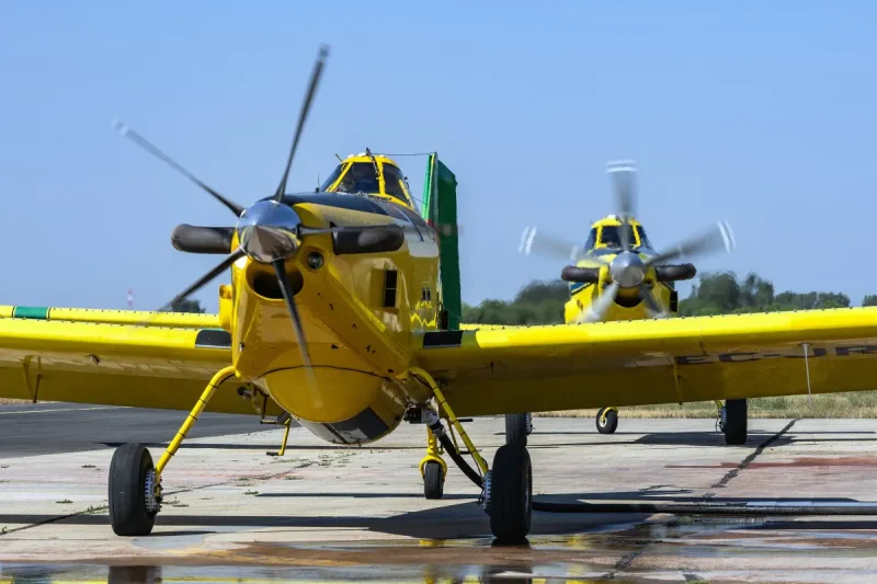 Más de 1.000 bomberos combaten incendio en Portugal