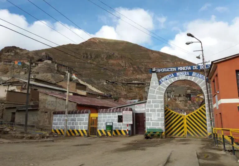 Jefe militar dice que muerte de cuatro personas en Huanuni fue por un ‘accidente’