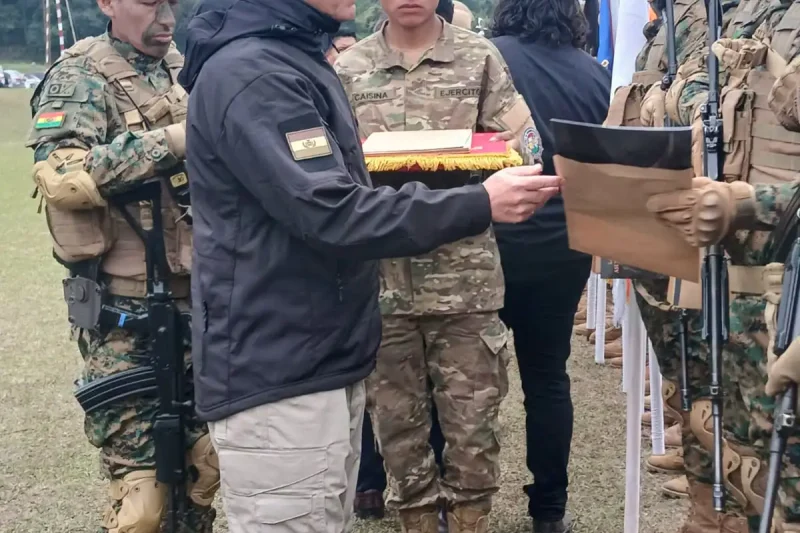 Justiniano destaca labor de las fuerzas militares especiales