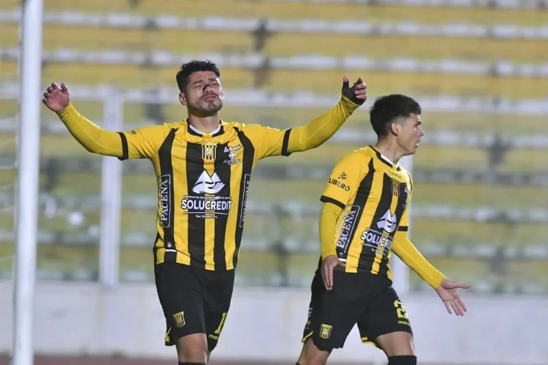 El Tigre regala victoria y liderato a La Paz por fiestas julianas