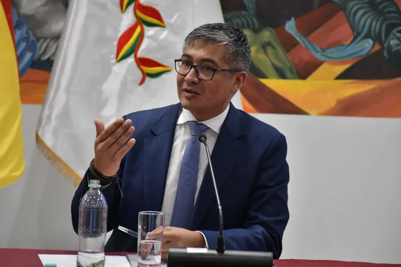 Acuerdo con el FMI está avanzado y será entre $us 2.500 y $us 2.800 MM: Espinoza