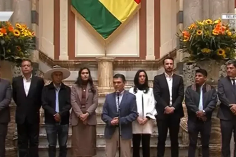 Gobernadores perfilan agenda común sobre pacto fiscal y 50/50
