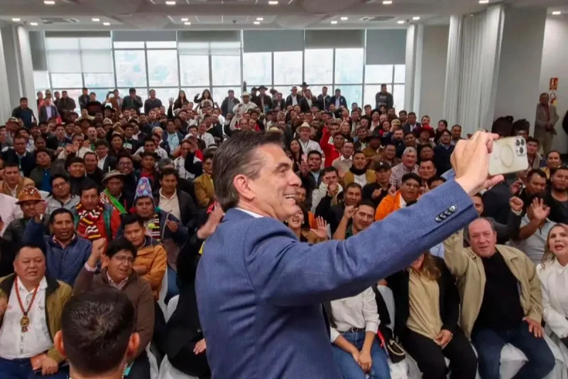 Espinoza anuncia más de Bs 3.000 MM para aliviar presión financiera de subnacionales