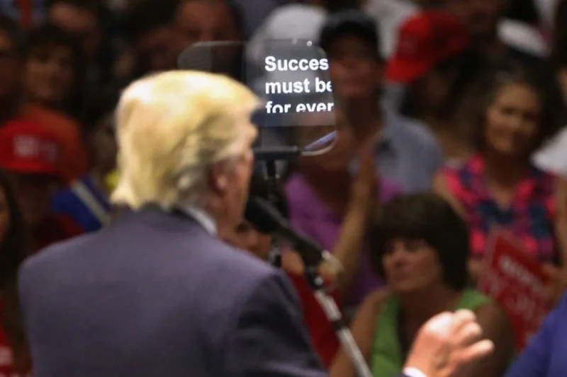 ¿Cómo ganó 100.000 dólares un operador de telepromter de la Casa Blanca apostando sobre los discursos de Trump?