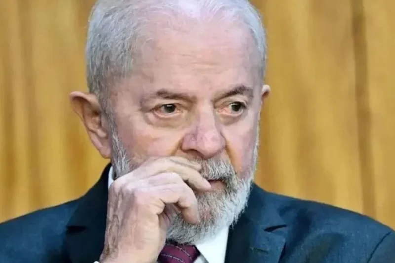 Lula asegura que Petro dejará la presidencia de forma pacífica