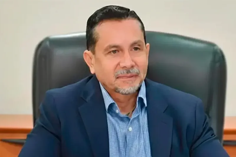 Fiscalía cita al presidente de la Aduana por presunto incumplimiento