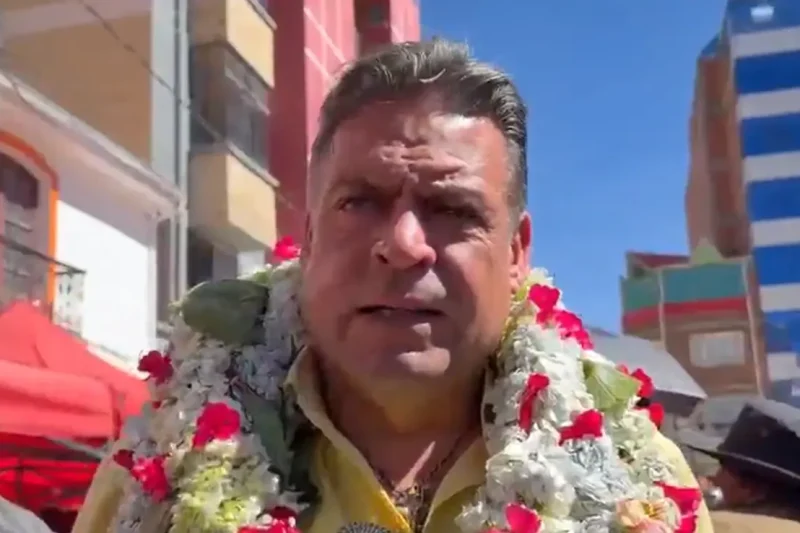 Revilla plantea mesas técnicas antes de la cita con Paz en Sucre