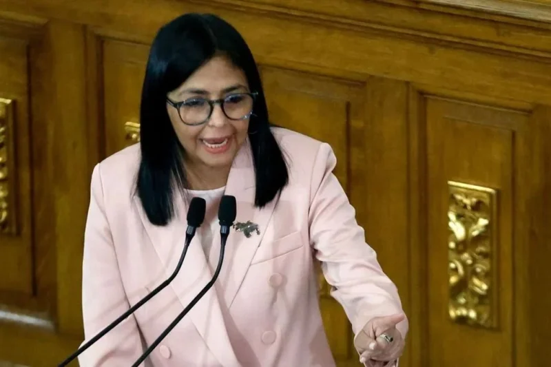 Delcy Rodríguez pide mantener labores de rescate