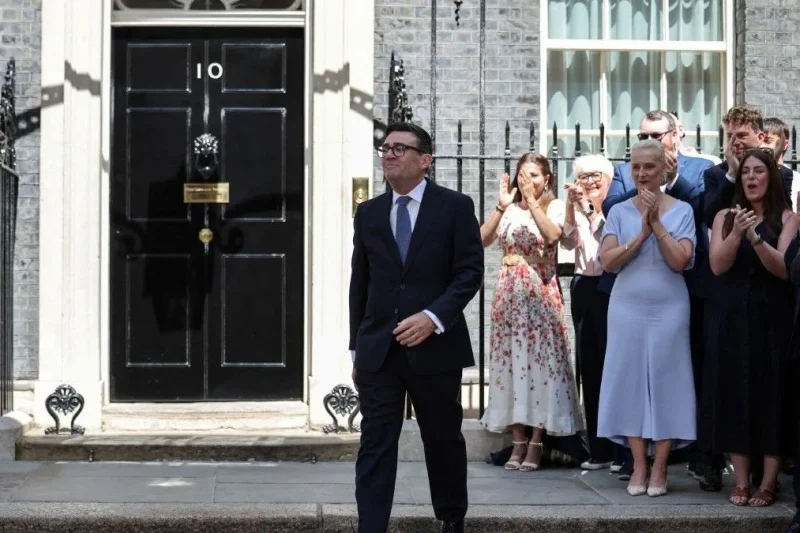 Nuevo primer ministro Andy Burnham eliminará el IVA de la electricidad para reducir el coste de vida de los británicos