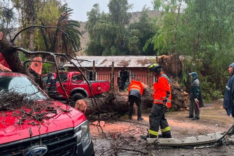 Fuerte temporal en Chile ha dejado diez muertos y cuatro desaparecidos