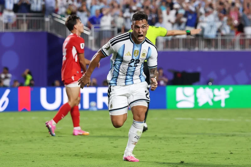 Argentina gana con otro calvario y jugará con Inglaterra