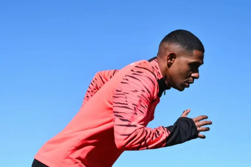 Ramón de Carvalho ya entrena con Always Ready a la espera de debutar