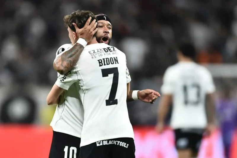 Corinthians a cuartos de final al batir 1-0 a Rosario Central