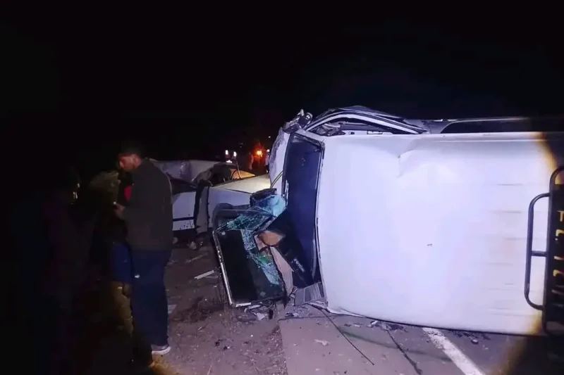 Choque múltiple deja cuatro fallecidos en la carretera Oruro-Pisiga