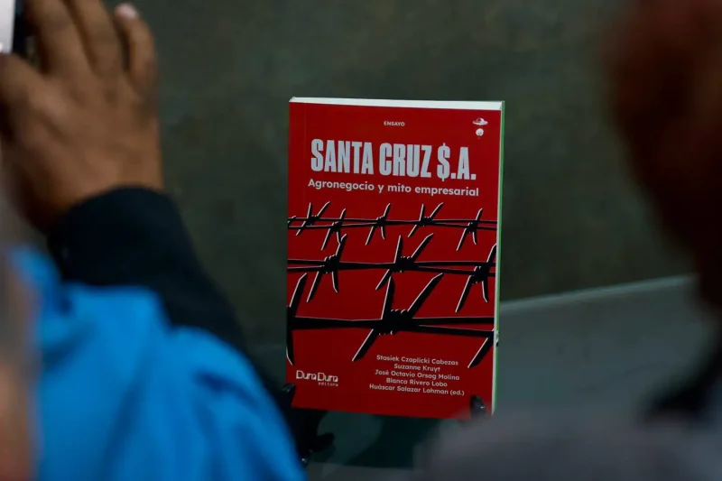 Santa Cruz $.A.: una crítica que todavía no es suficiente