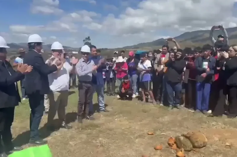 La Fiscalía coloca la piedra fundamental para nuevo asiento fiscal en Vallegrande