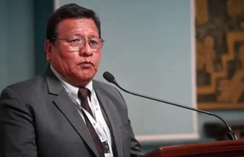 Héctor Huanca asume la Cancillería con perfil en derechos humanos