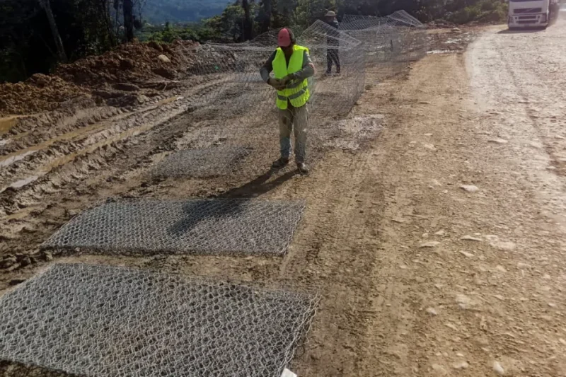 ABC reporta rutas bloqueadas, desvíos y cortes este sábado