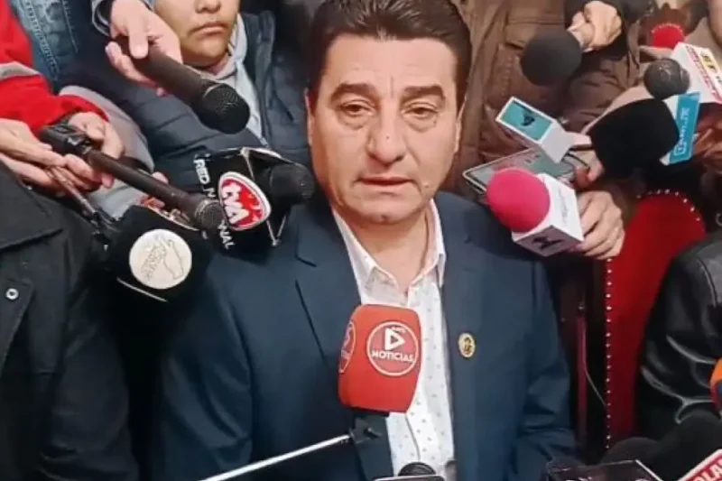 Alcaldes cuestionan el centralismo y piden redistribuir recursos