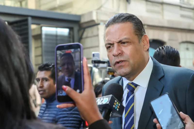 se acordó una ley especial para implementar gradualmente el 50/50
