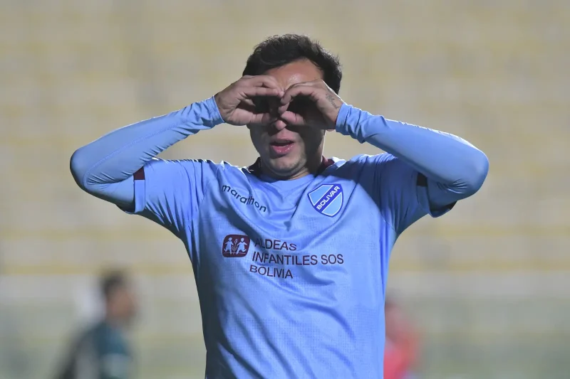 Bolívar golea 4-1 a San Antonio y va optimista a Brasil