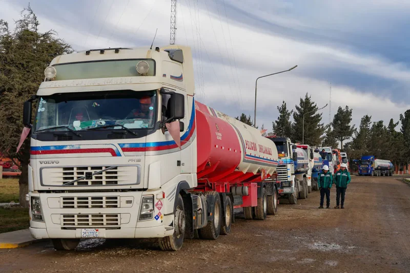 Jubileo: Bolivia pasó de producir a importar 95% del diésel que consume