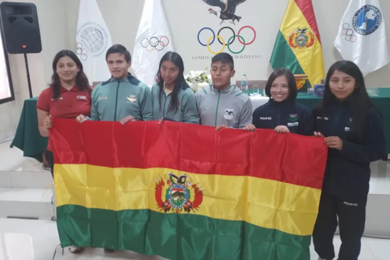 ‎Bolivia entrega la bandera para Santa Fe 2026