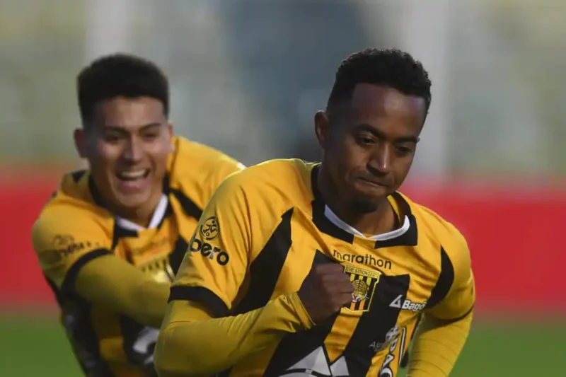 El Tigre cumple su tarea y se mantiene ilusionado en el podio