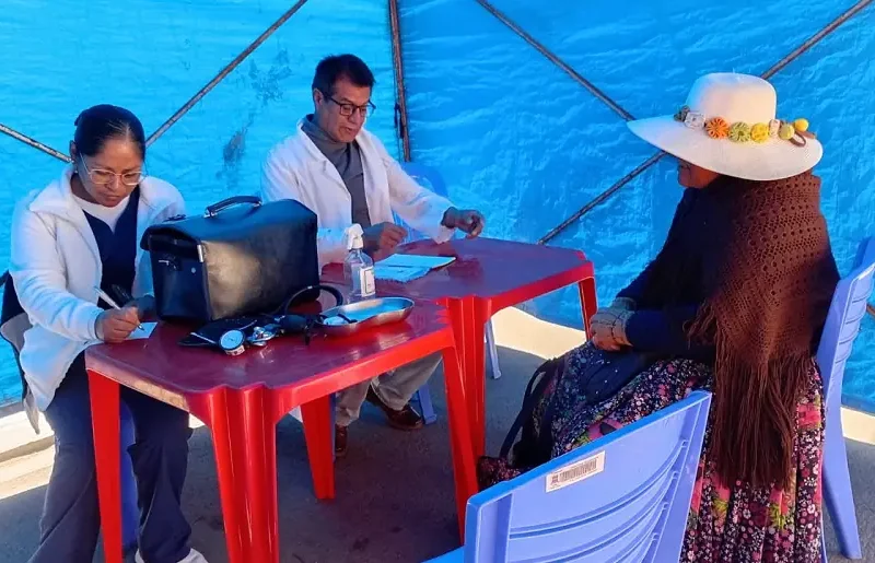 Despliegan brigada médica, psicológica y jurídica en Viacha