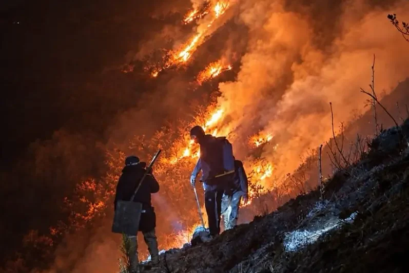 Logran sofocar incendio en Quillacollo tras dos días de trabajo