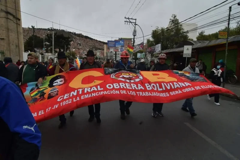 La COB rechaza el ‘dieselazo’ y convoca a un ampliado de emergencia