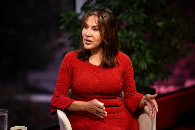 Rivero: La sociedad boliviana es pacifista y respetuosa de la ley