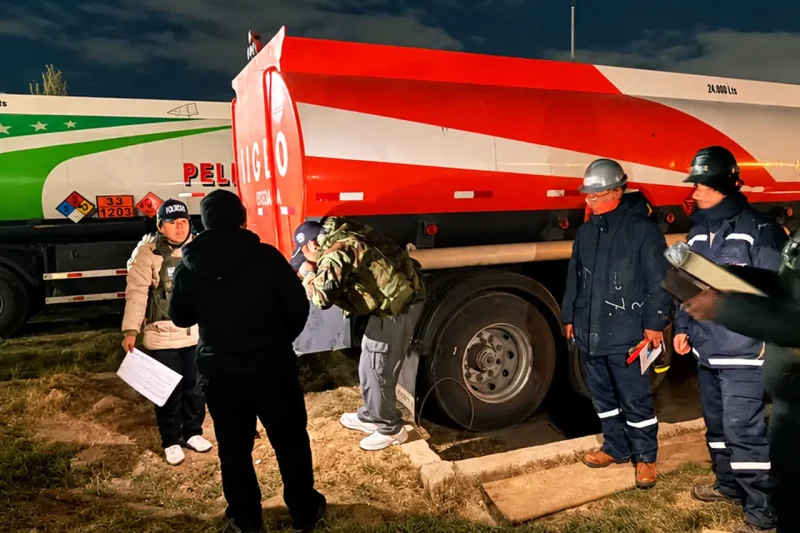 YPFB denuncia soldaduras en cisterna procedente de Argentina