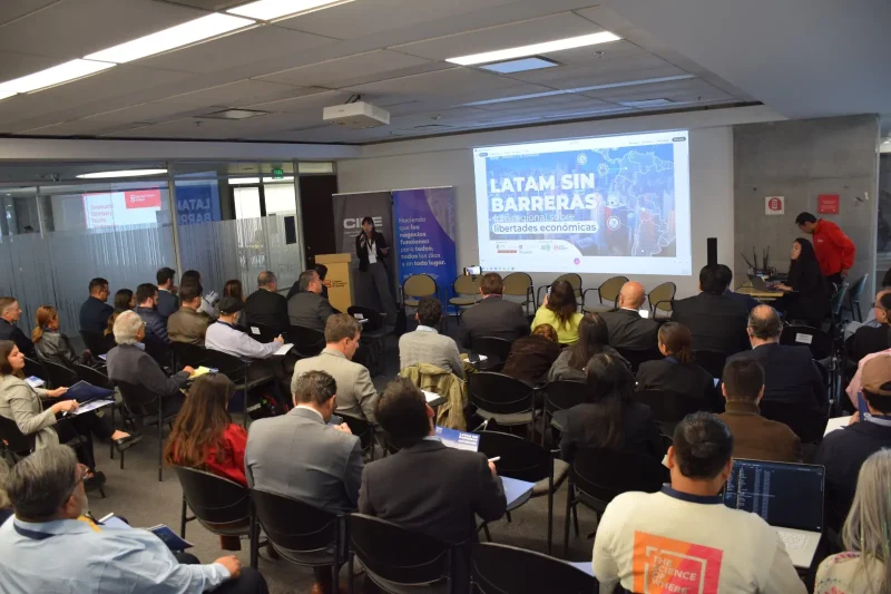 Latinoamérica enfrenta brechas entre regulación y oportunidades para negocios, según estudios