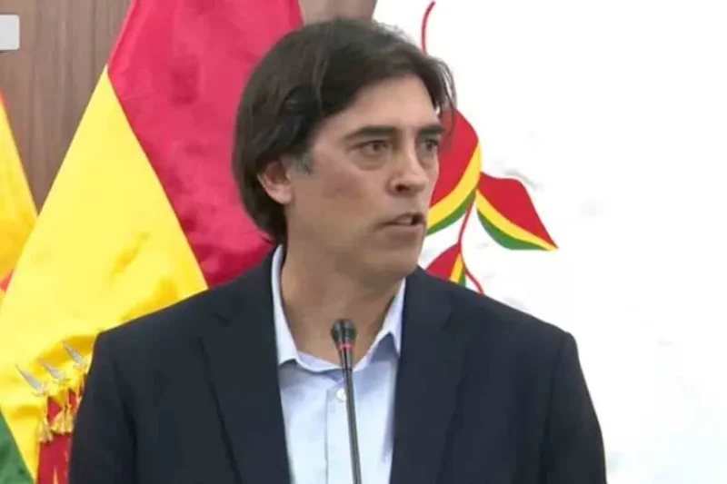 Zamora pide a líderes políticos dejar condicionamientos y acordar leyes