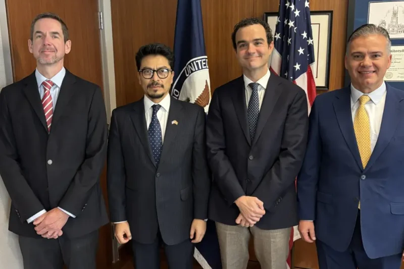 EEUU anuncia mayor cooperación con Bolivia para reforzar la seguridad