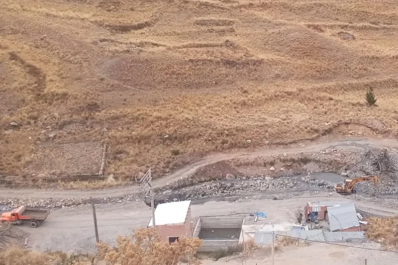 Minería aurífera amenaza las aguas de Incachaca rumbo a Los Yungas