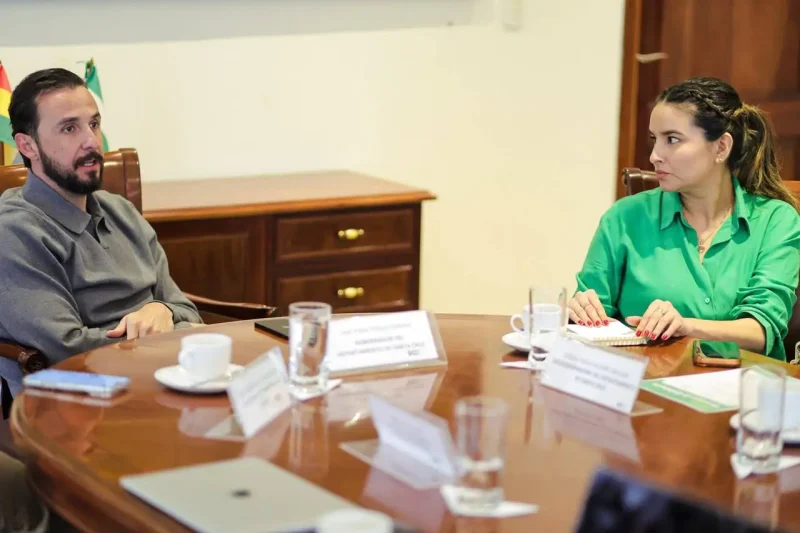 Santa Cruz: Velasco señala que el pago del bono no es competencia de la Gobernación
