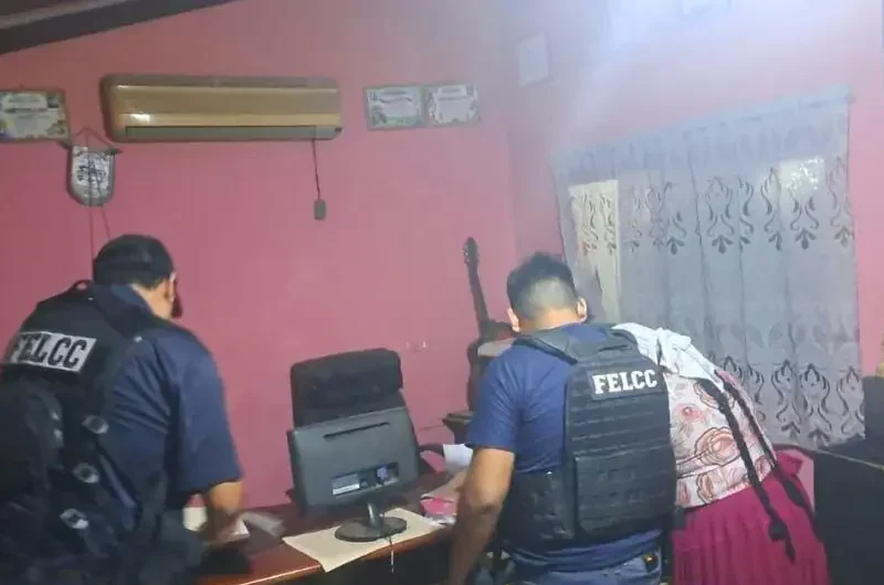Aprehenden en Santa Cruz a una mujer por cobro ilícito de Bs 100.000 por un inmueble