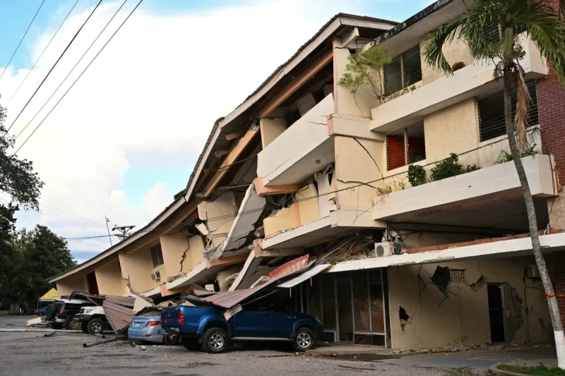 Panamá comienza a levantar escombros tras potente terremoto
